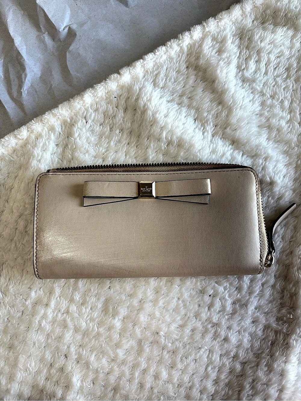 Kate Spade Eden Lane Lacey Zip Around Continental Wallet in Beige